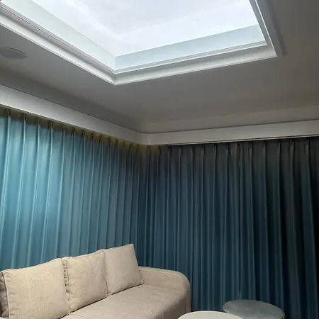 Cort de lux Space Capsules