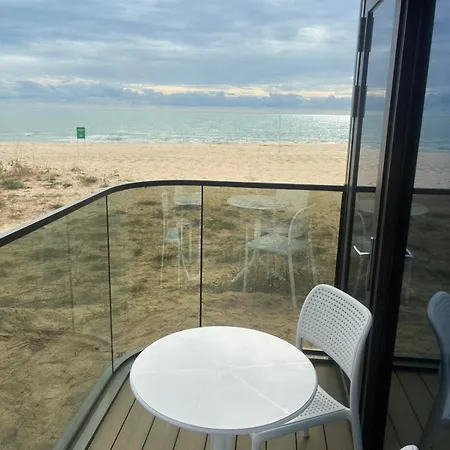 Cort de lux Space Capsules Albena
